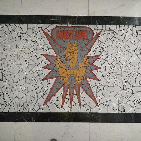 Hotel Mustang Vasqarr Dış mekan fotoğraf