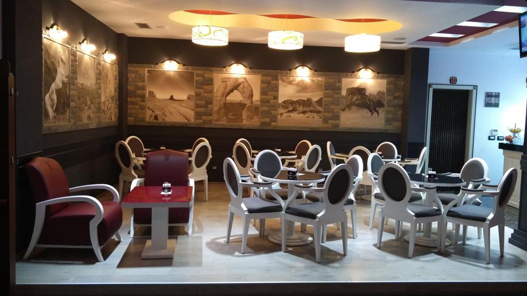 Hotel Mustang Vasqarr Dış mekan fotoğraf
