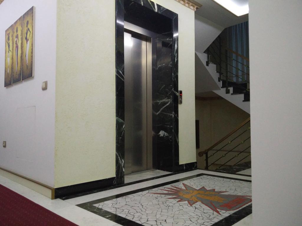 Hotel Mustang Vasqarr Dış mekan fotoğraf
