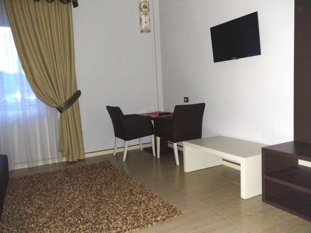 Hotel Mustang Vasqarr Dış mekan fotoğraf